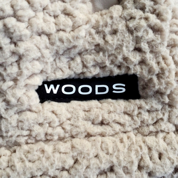 Beige Woods Sherpa Vest - Picture 4 of 8